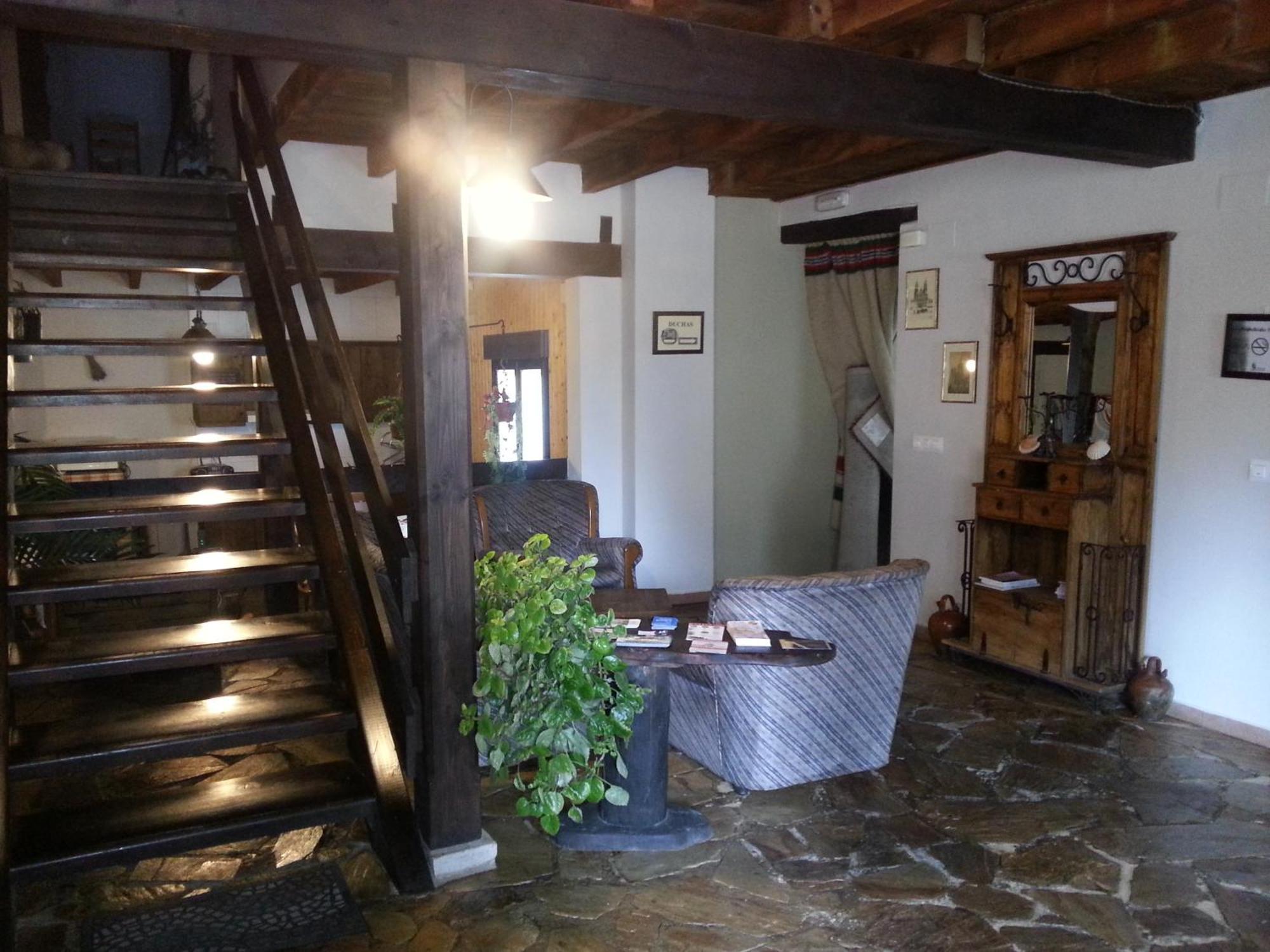 Albergue San Pelayo Villarente ภายนอก รูปภาพ