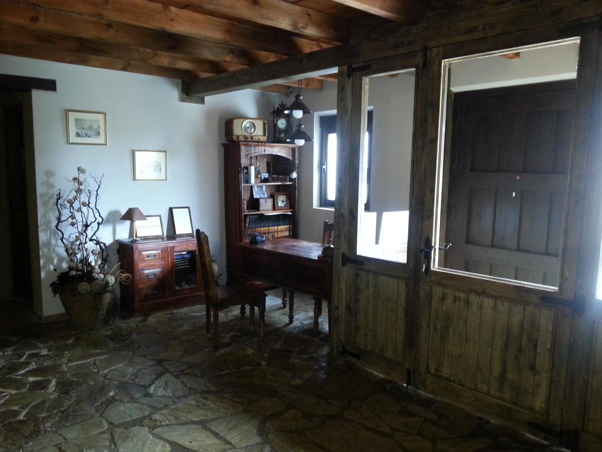 Albergue San Pelayo Villarente ภายนอก รูปภาพ
