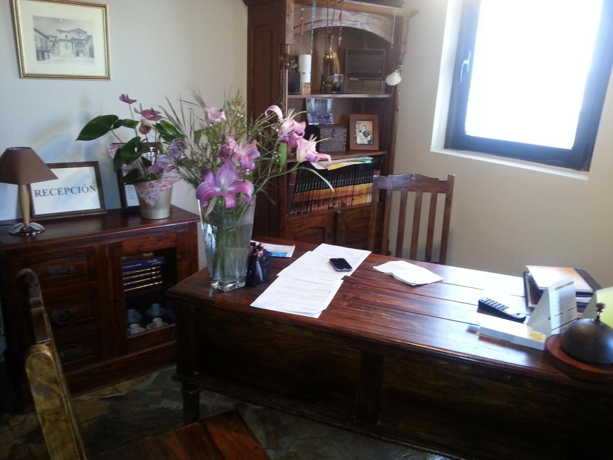 Albergue San Pelayo Villarente ภายนอก รูปภาพ